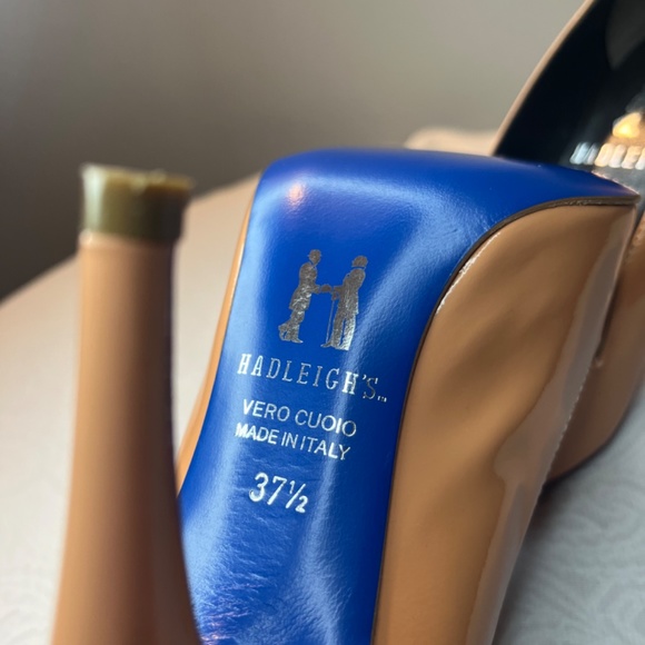 Hadleigh’s Glossy Tan Pump Heels - Picture 6 of 6